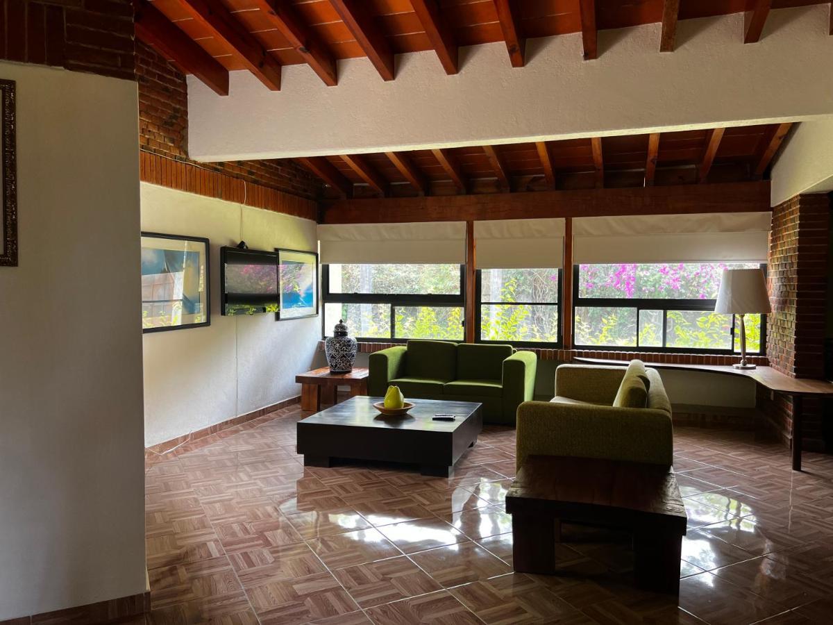 Casa Bugambilia, Un Pequeño Hotel en Tepoztlán Exterior foto